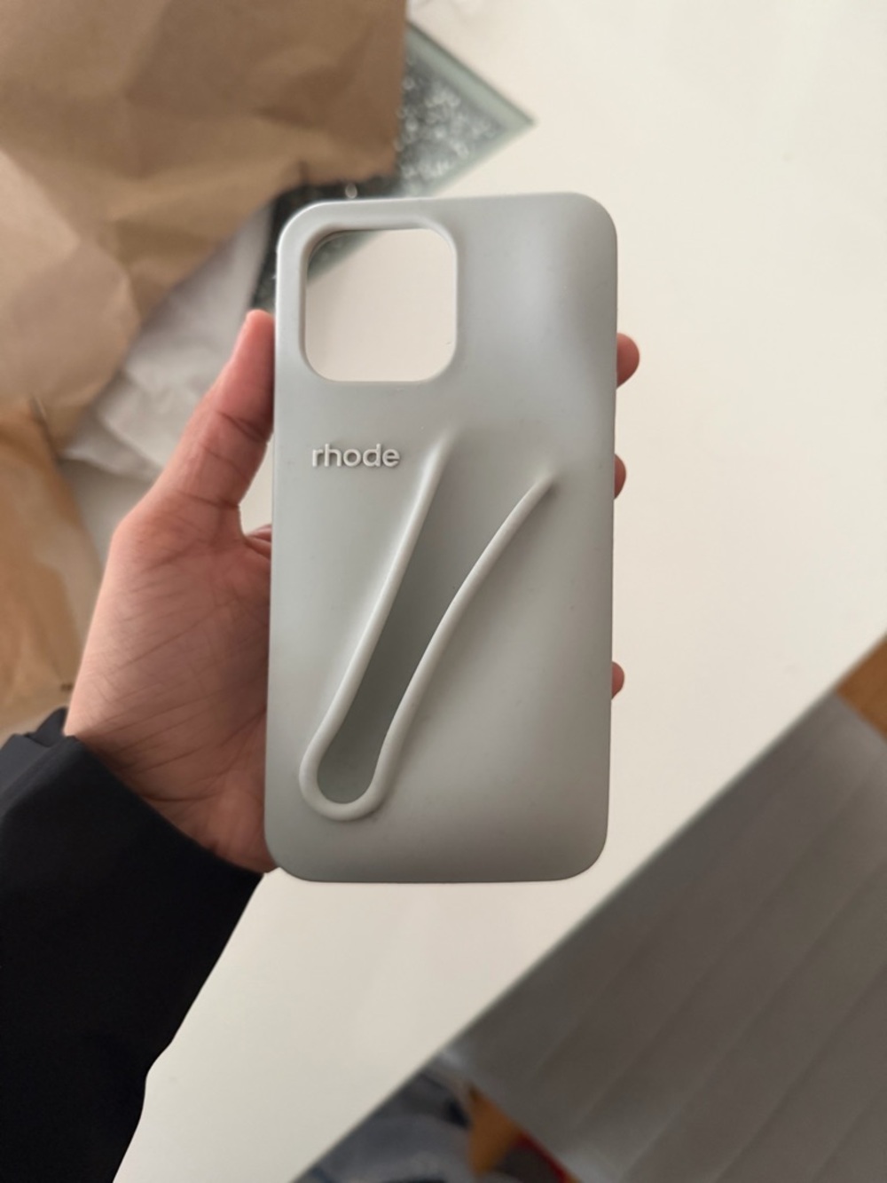 RHODE Original Silicone Lip Case in GREY. iPhone 14 Pro Max